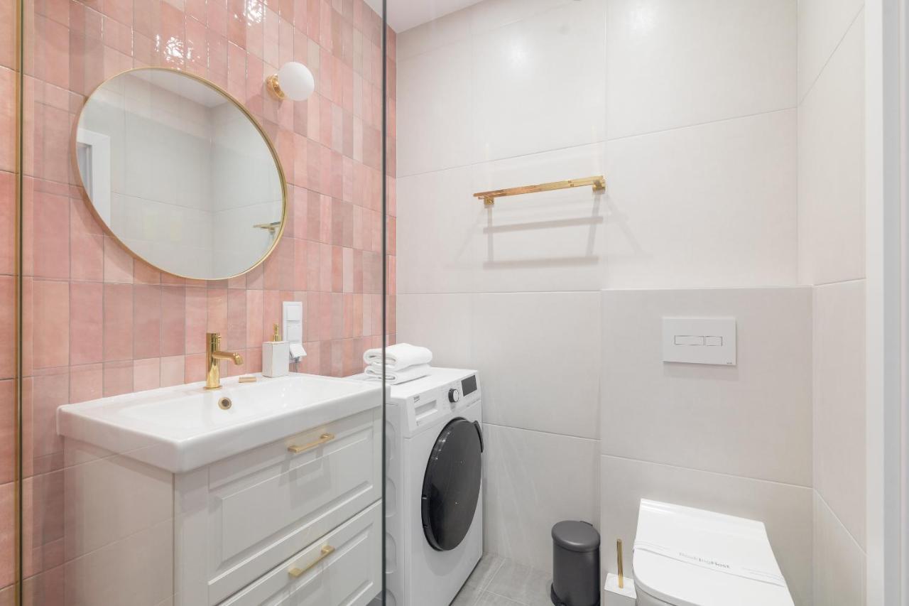 Burakowska Pastel Elegant Apartment Варшава Екстериор снимка