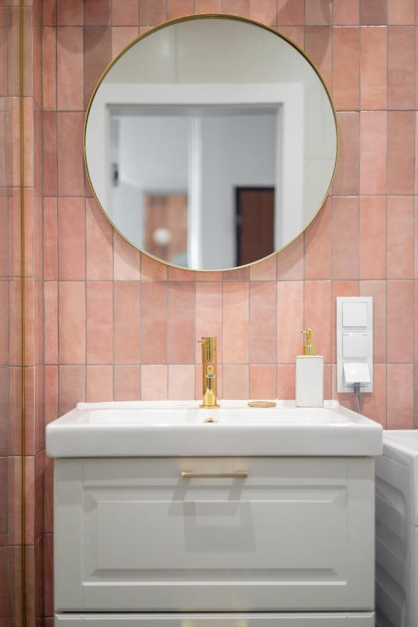 Burakowska Pastel Elegant Apartment Варшава Екстериор снимка