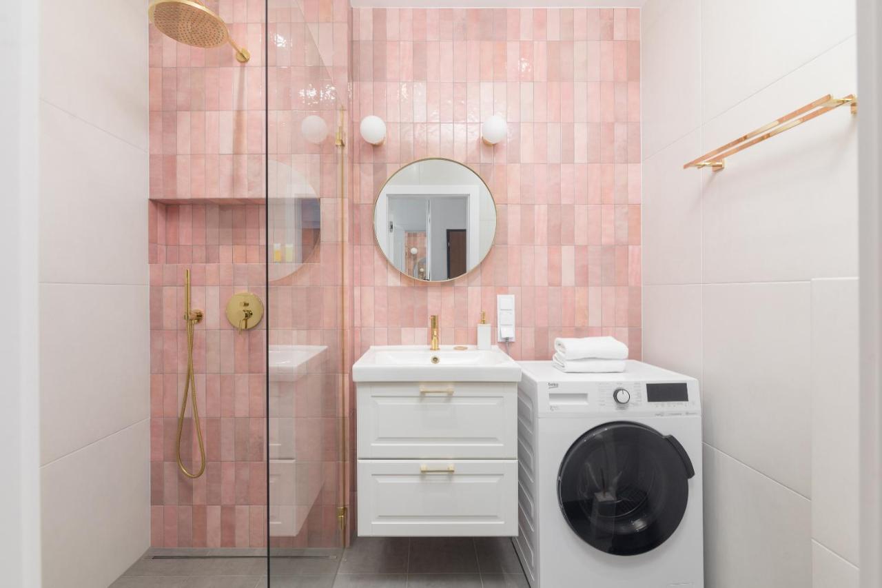 Burakowska Pastel Elegant Apartment Варшава Екстериор снимка